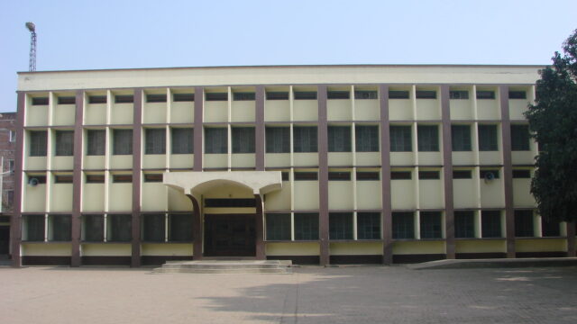 Loyola High School is one of the top school in Patna