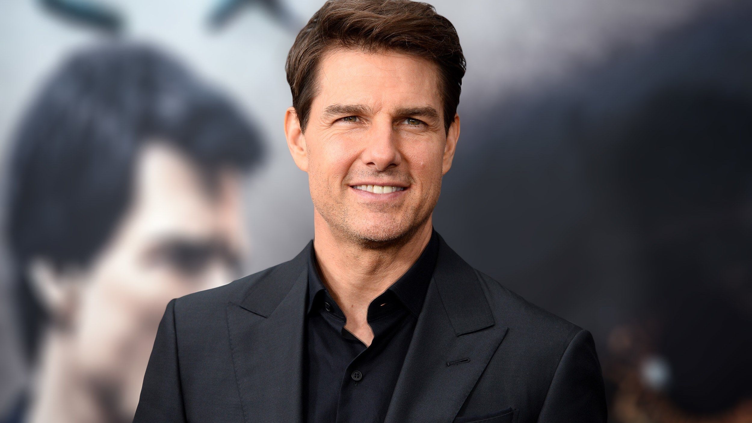 Tom Cruise net worth is $600 million and he is the third richest actors in Hollywood.
