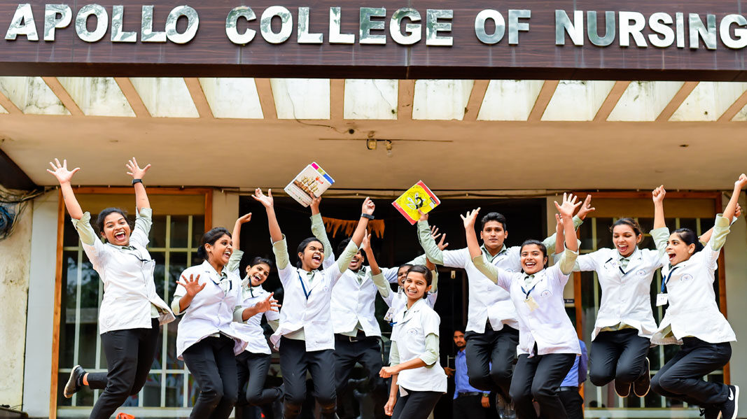 Apollo School of Nursing is popular ANM colleges in Delhi.