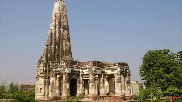 पाकिस्तान में मिला 1300 साल पुराना विष्णु भगवान का प्राचीन मंदिर; आखिर कब तक सुरक्षित रह पाएगा?: Pakistan News