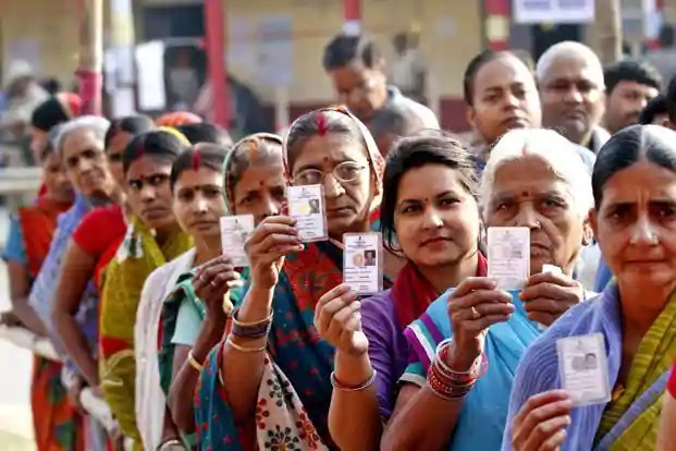 Bihar Panchayat Chunav से पहले बढ़ सकती है मुखिया-सरपंच की मुश्किलें; जानिये क्या फैसला लिया है चुनाव आयोग ने