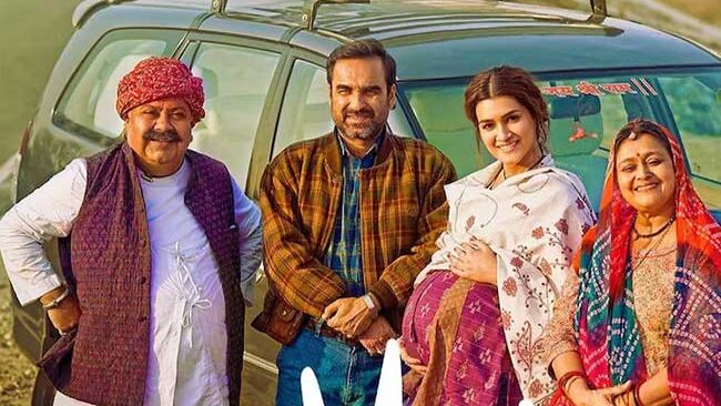 Manoj Pahwa. Pankaj Tripathi, Kriti Sanon, Supriya Pathak in Mimi movie review