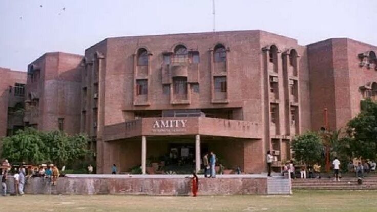 Amity Law School is one of the most expensive colleges of IP University. 