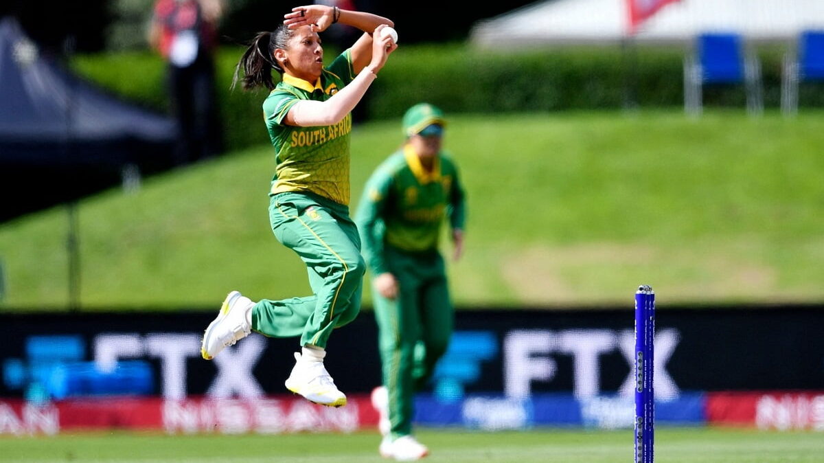 Beautiful Shabnim Ismail Bowling