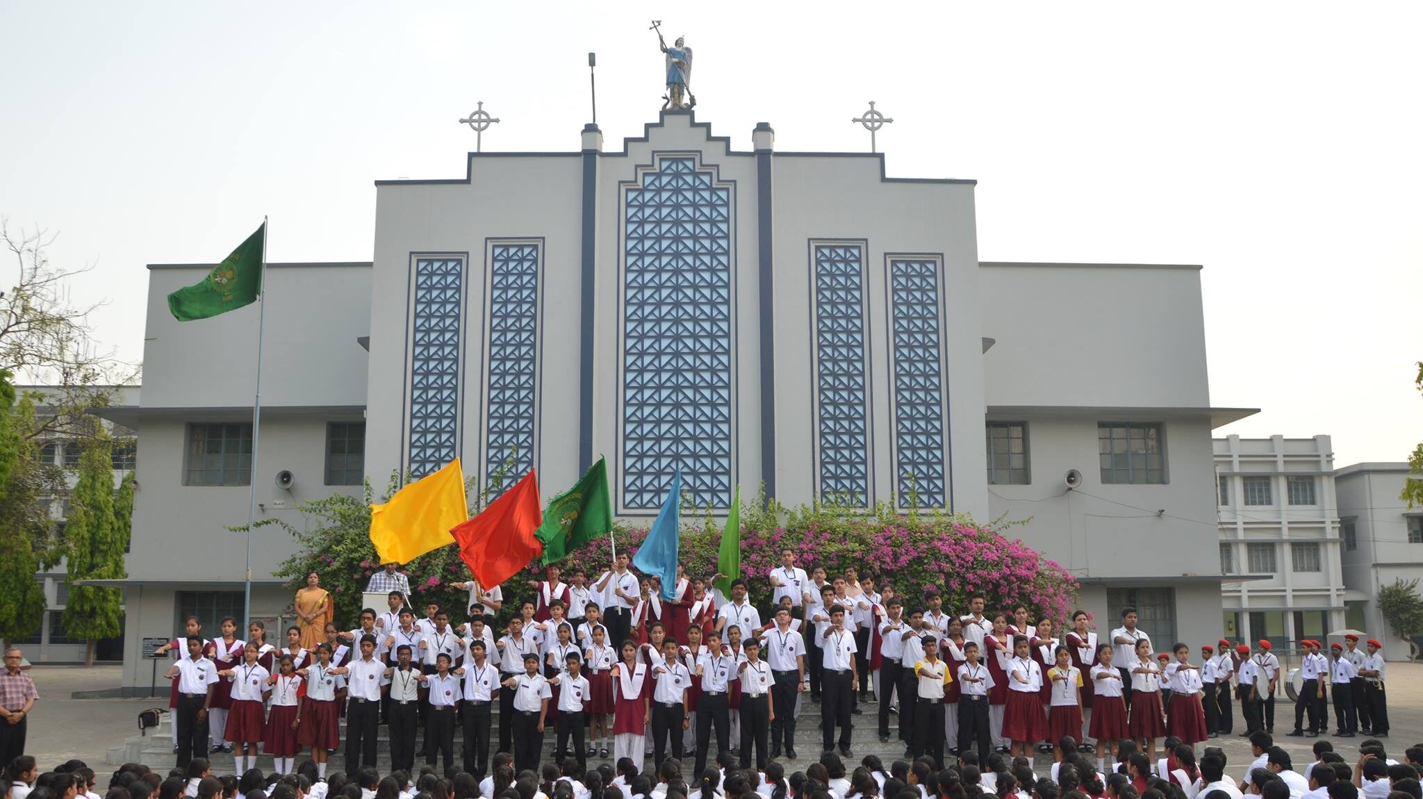 St. Michael's High School is one of the best residential schools in Patna.