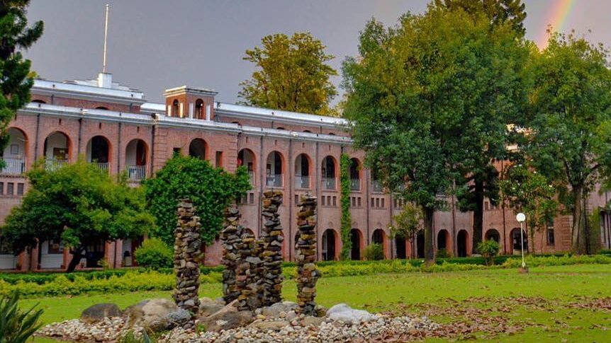 The Doon School is one of the premium boarding schools in Dehradun. 