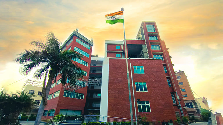 Gitarattan International Business School is one of the popular BBA colleges in Delhi affiliated with IPU. 