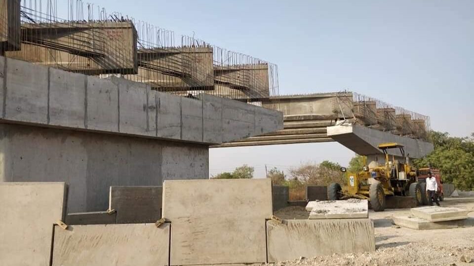 Danapur Bihta Flyover is the longest flyovers in Bihar under construction. 