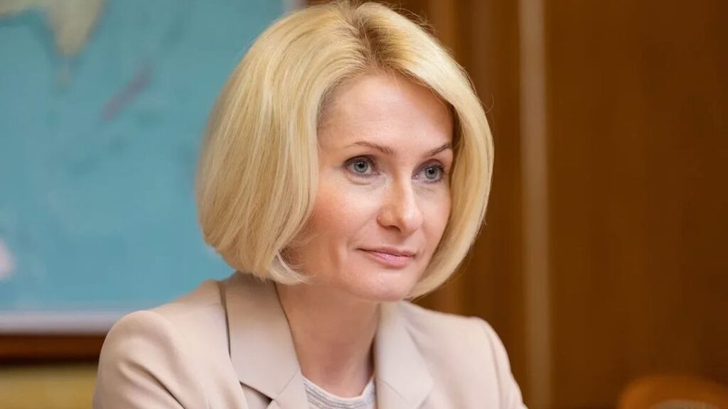 Victoria Abramchenko is one of the famous female politicians in Russia. 