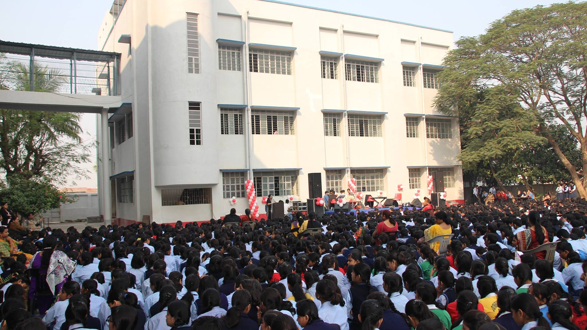 Don Bosco Academy, Digha Ghat is a popular school in Bihar.