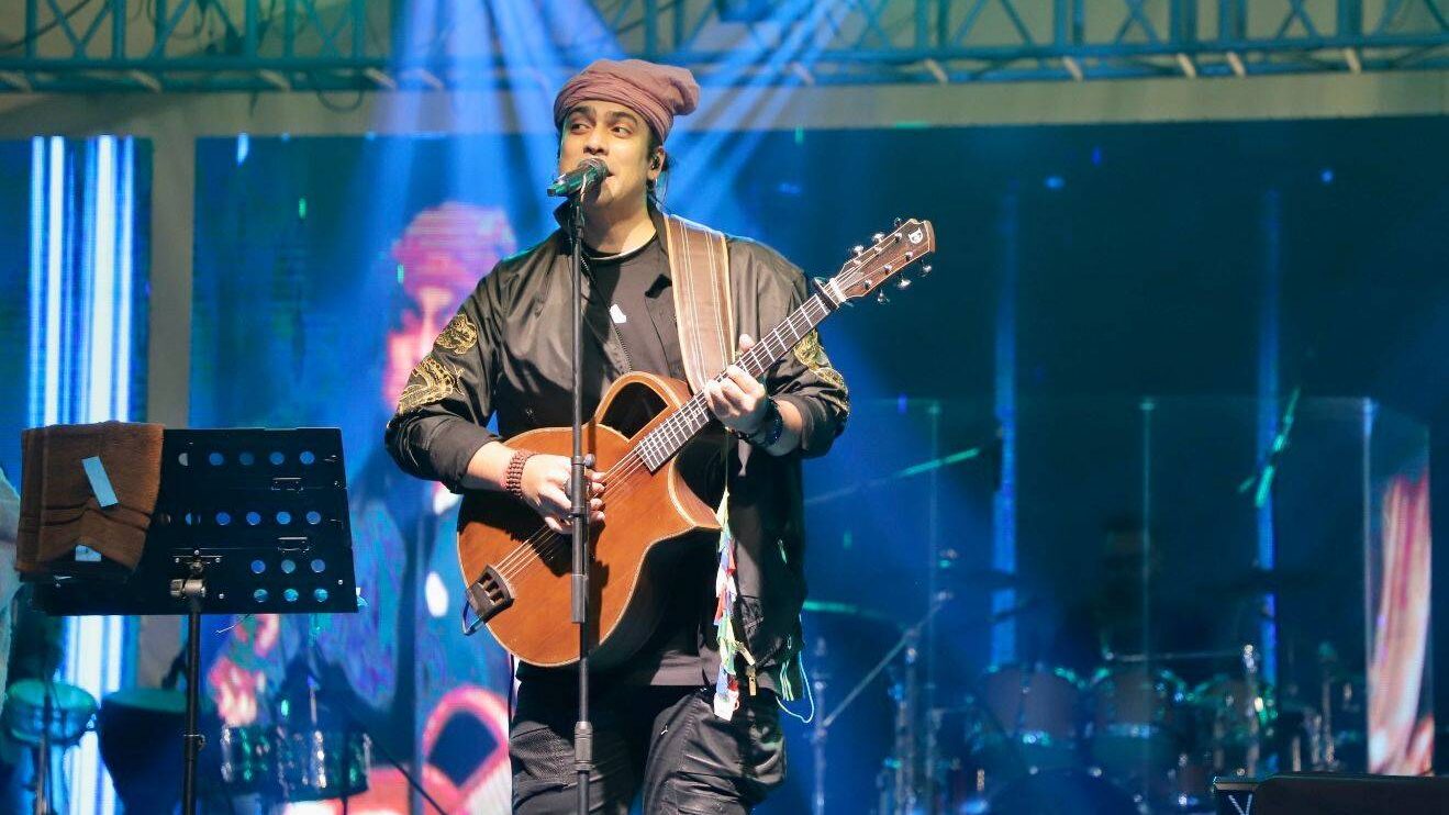 Jubin Nautiyal was performing at the GGSIPU campus in Dwarka, New Delhi.