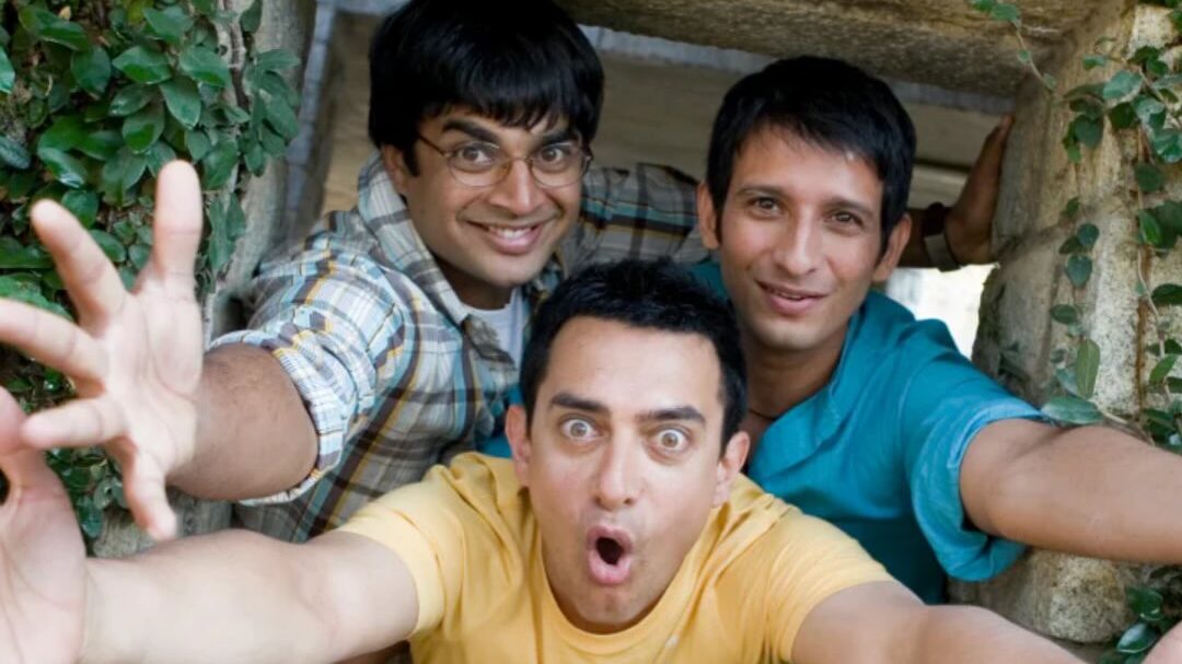 3 Idiots is one of the best Bollywood movies to watch on new year eve with family.