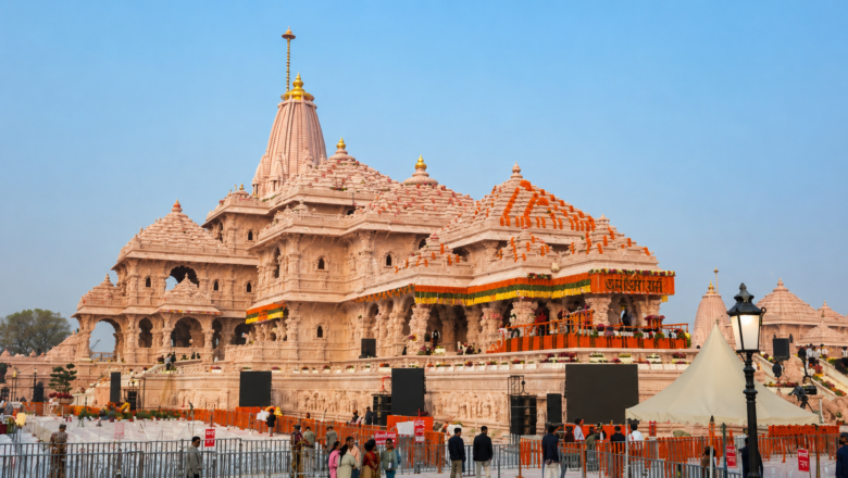 Ayodhya Ram Mandir Donation Theft 8 Accused Names